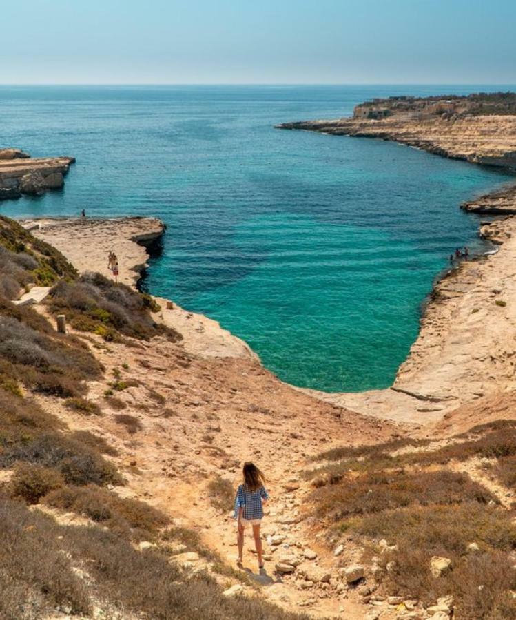 Claire'S Court Lejlighed Marsaxlokk Eksteriør billede